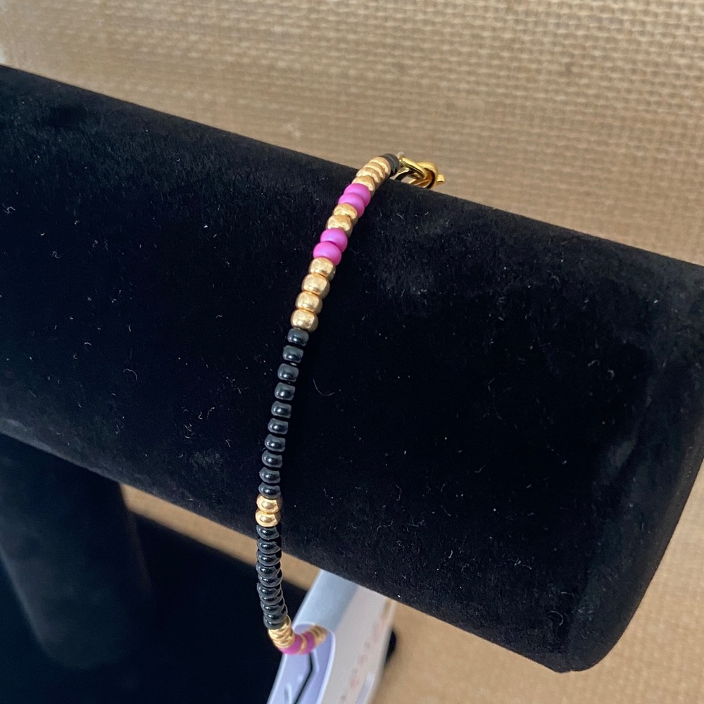 Elegant Black and Gold Beaded Bracelet